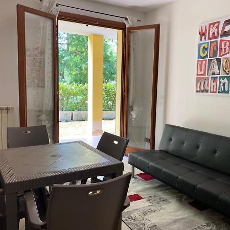 Appartamento Il Faro Con Giardino In Residence Con Piscina Desenzano del Garda Ngoại thất bức ảnh