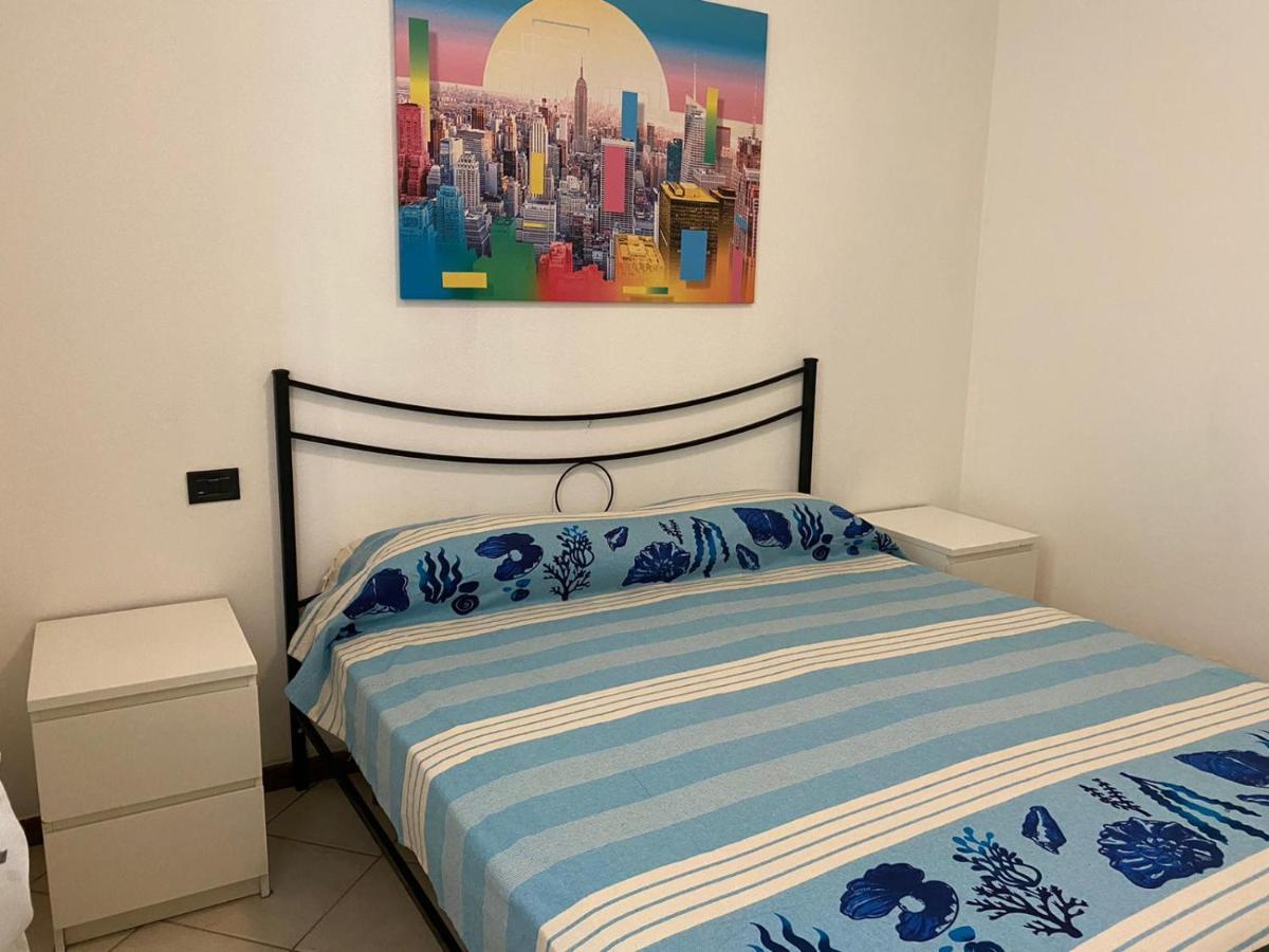 Appartamento Il Faro Con Giardino In Residence Con Piscina Desenzano del Garda Ngoại thất bức ảnh